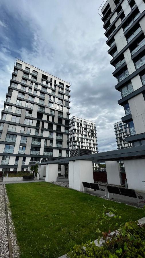 Residence Garden Tower S Balkonem, Garaz براغ المظهر الخارجي الصورة