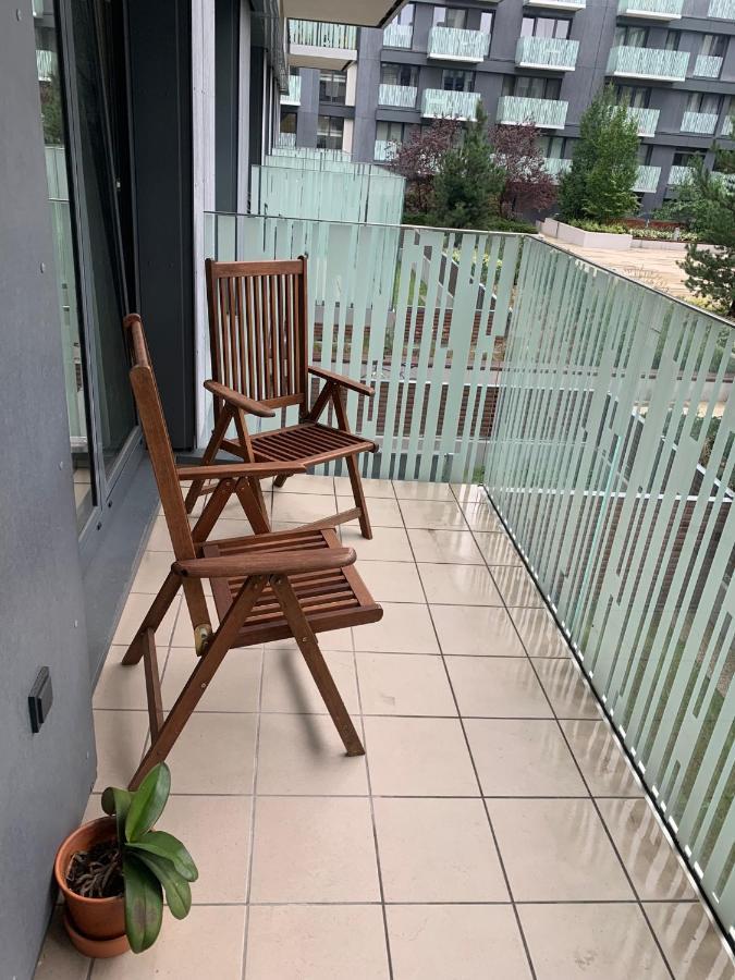 Residence Garden Tower S Balkonem, Garaz براغ المظهر الخارجي الصورة